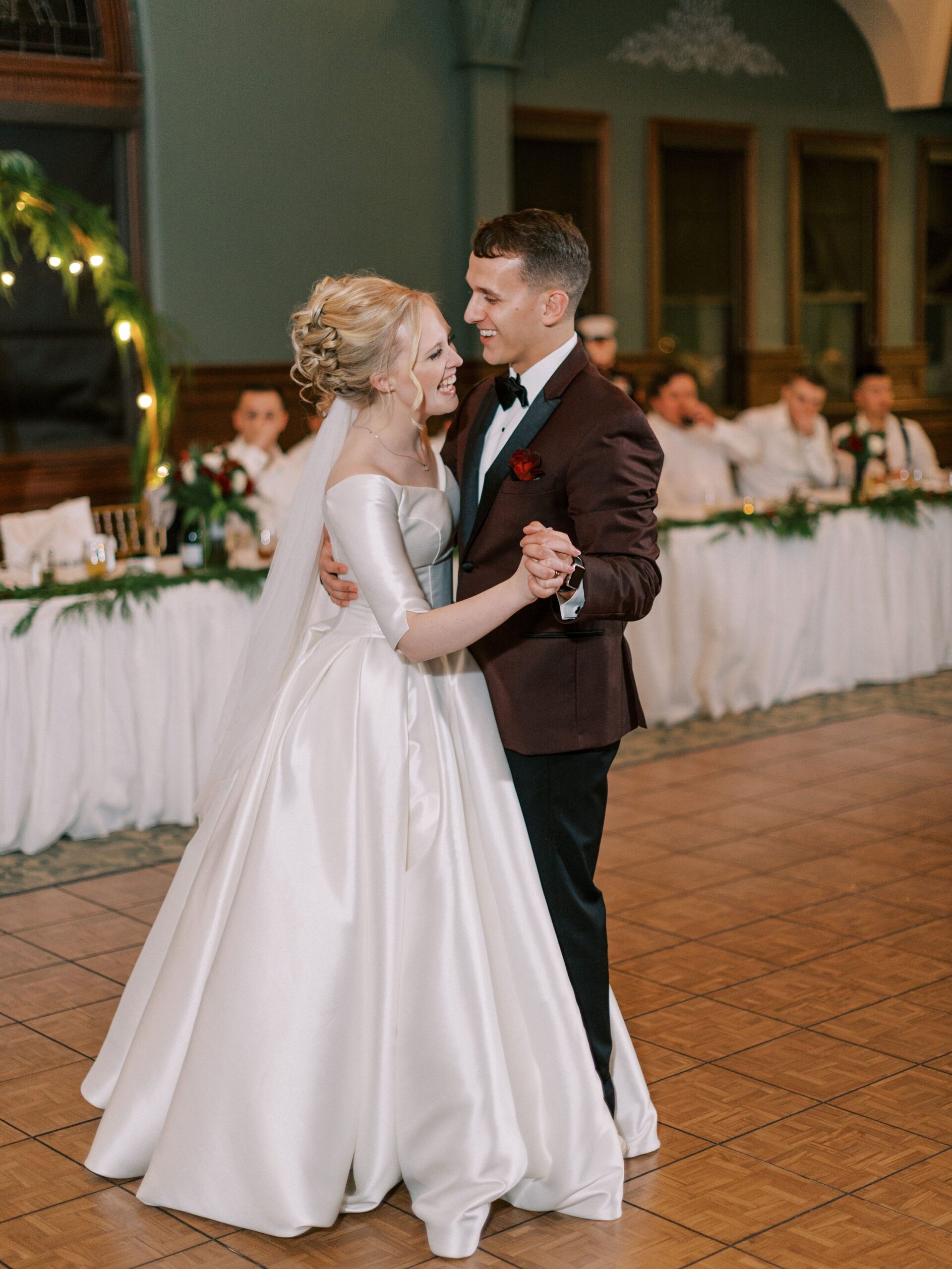 Bride and groom dancing at their Ohio wedding captured by Ohio wedding photographer Sierra Dyer Co