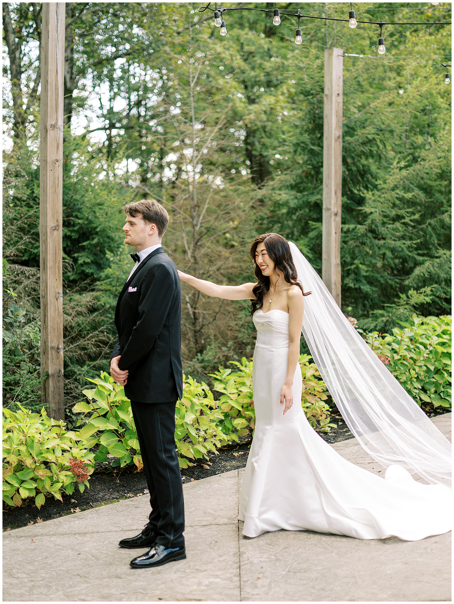 A joyful Estate at New Albany wedding featuring fall foliage, spring-inspired florals, and Esther and Peter's ceremony and reception