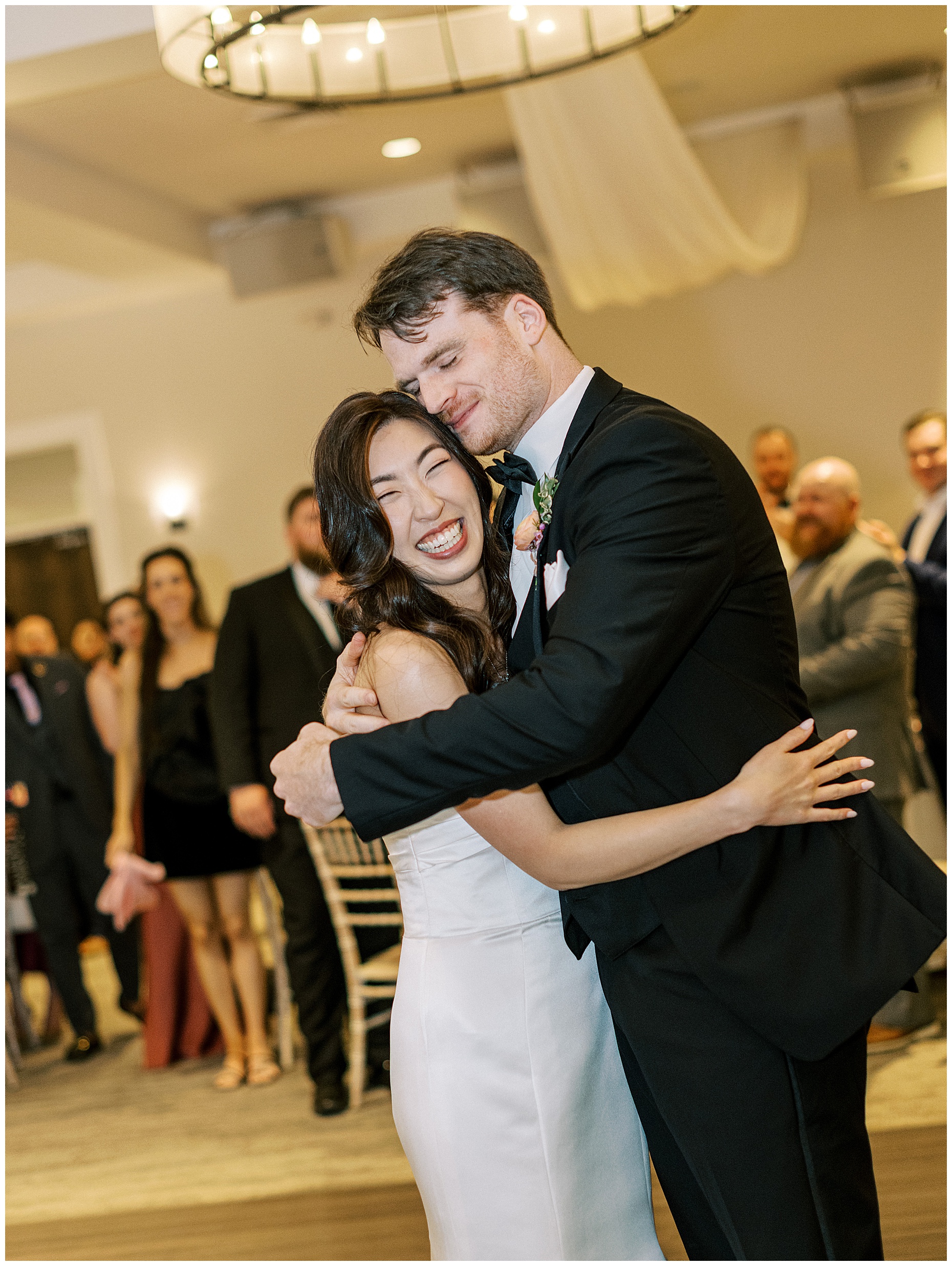 A joyful Estate at New Albany wedding featuring fall foliage, spring-inspired florals, and Esther and Peter's ceremony and reception